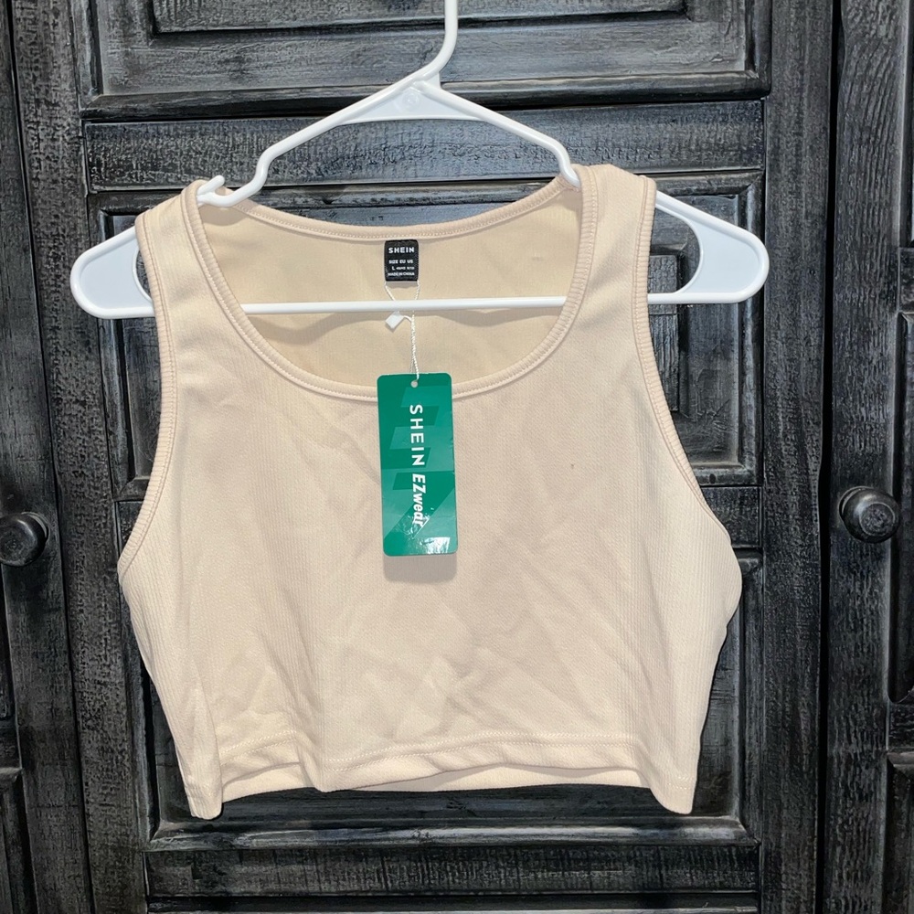 SHEIN Beige Ribbed Scoop Neck Crop Tank Top